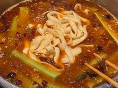 -七欣天香辣蟹火锅(闵行浦江欢乐颂店)