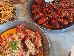 -巴厘龙虾·榜首油焖大虾(音乐学院·沿江酒馆店)