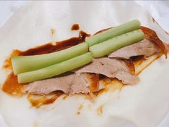 精品烤鸭-皇城根·烤鸭·鱼头·家常菜(欧亚大观乐活城店)
