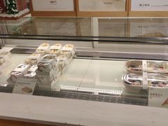 面包甜点陈列柜-Cafe on warm(丹霞店)