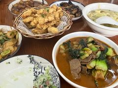 -胡子饮食店