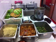 腌制的泡菜-郑阿姨的家·이모네·韩料&烤肉(武川路店)