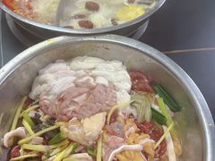 -周良天山牛杂城(天山路总店)