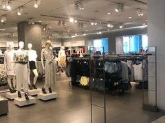 -H&M(鹏欣水游城店)