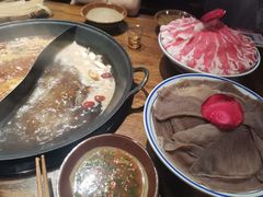 -萍姐火锅·公路夜市(武汉首店)