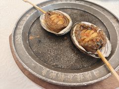 石锅大鲍鱼-品海楼·大连海胆锅贴馆(东港店)
