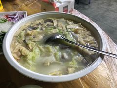 -官塘陈记鱼生·潮汕砂锅粥·牛肉火锅(潮枫路总店)