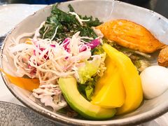 三文鱼牛油果色拉-BAKER&SPICE(环贸店)