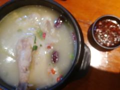 滋补参鸡汤-鑫日千里马朝鲜族小馆(总店)