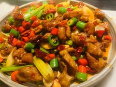 农家回锅肥肠-懒人盐府人家(航天桥店)