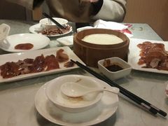 -湖庭壹品鸭王·传统北京烤鸭·别墅私房菜·庭院宵夜(江宁店)