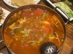 -亮欢寨酸汤鱼(沙冲路店)