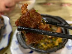 酸菜红烧肉-十吉老砂锅(天生丽街生活馆店)