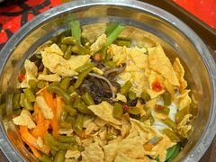 -柳州肥姨妈大骨螺蛳粉(万达中心店)