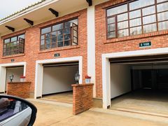 -侯臣咖啡文化村