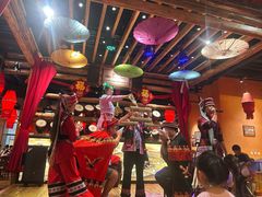 -老滇山寨•云南特色菜•地方菜•民族风情歌舞表演(金碧店)