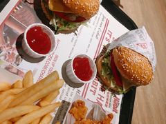 -The Habit Burger Grill 哈比特汉堡(复兴soho店)