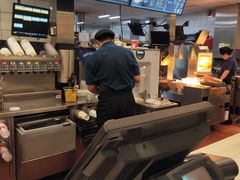 -麦当劳(中山公园龙之梦店)