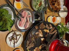 -江南猪肉商会无限续吃(弘大店)