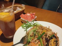 -永无乡旅行餐吧(京溪店)