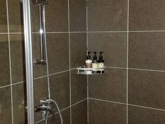 android_upload_pic-西安大雁塔科技大学地铁站亚朵酒店