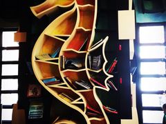 -钟书阁(松江泰晤士小镇店)