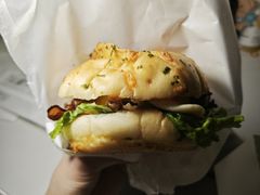 -必胜客(松雷店)