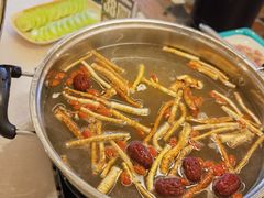 五指毛桃嫩鸡锅-小煵记·打边炉(西丽文光店)
