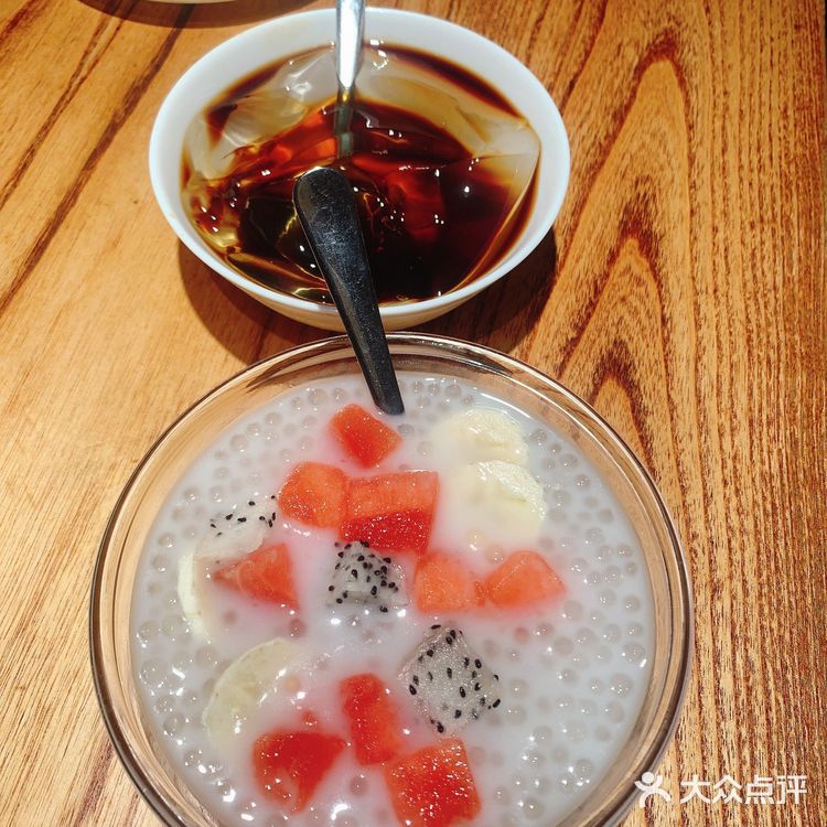 [调皮][调皮]夏天必吃钵钵鸡[糖果]
