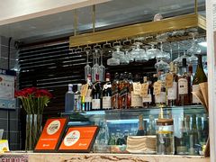 -Mark&Mars Restaurant
