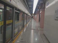 -蓝天路(地铁站)