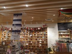 -猫的天空之城概念书店(印象城购物中心店)