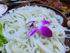 -憨孃孃·重庆老火锅(红山黑金店)
