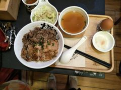 -熊吞·大碗丼烧肉饭(济宁万达广场店)