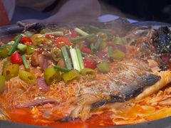 -鸣记脆皮烤鱼·海鲜烤鱼(三八广场店)
