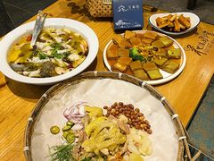 -花溪雨·森林餐厅(石基店)