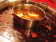 -山城年华老火锅(玉林店)