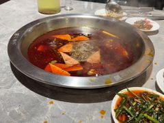 -忘情水鱼头·鲜鱼火锅(滨江中路店)