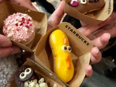 -星巴克臻选(周浦万达店)