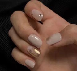 -悦指间美甲美睫