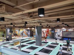 -反弹蹦床公园·运动乐园·团建·亲子派对(深圳观澜湖店)