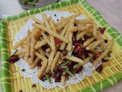 -肥肥虾庄·金牌油焖大虾(东湖欢乐谷店)