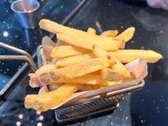 -BOURBON 玻本美式餐厅酒吧(虹桥新天地店)