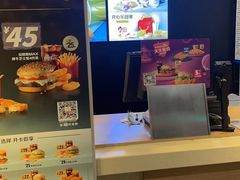 -麦当劳(得来速店)
