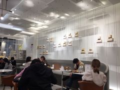 大堂-奈雪的茶(市百一店)