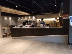 -瑞幸咖啡(新世界中心店)
