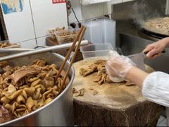 -谢记素红大肠店(新民路店)