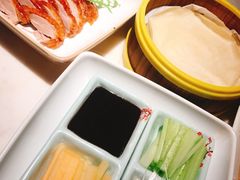 -韵秋荷(宝山龙湖天街店)