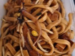 -珠宝街老左杂酱面馆