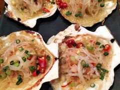 鲜活烤扇贝-红料理|串串有瘾·烧烤(吴中路店)
